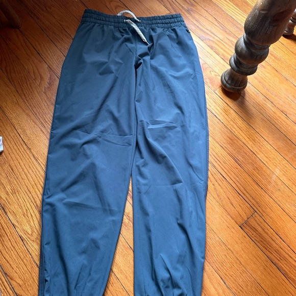 Vuori Women’s green-blue Joggers Track Pants - Picture 3 of 8